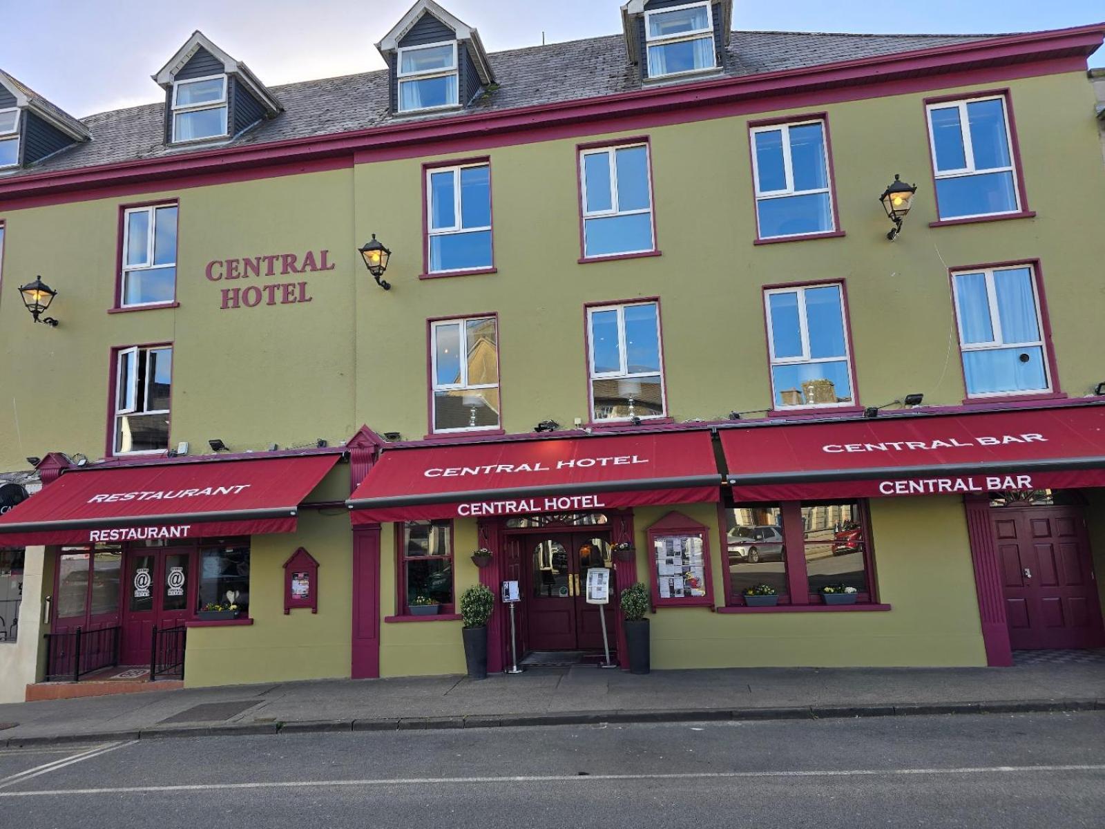 Central Hotel Donegal Donegal Town Exteriör bild